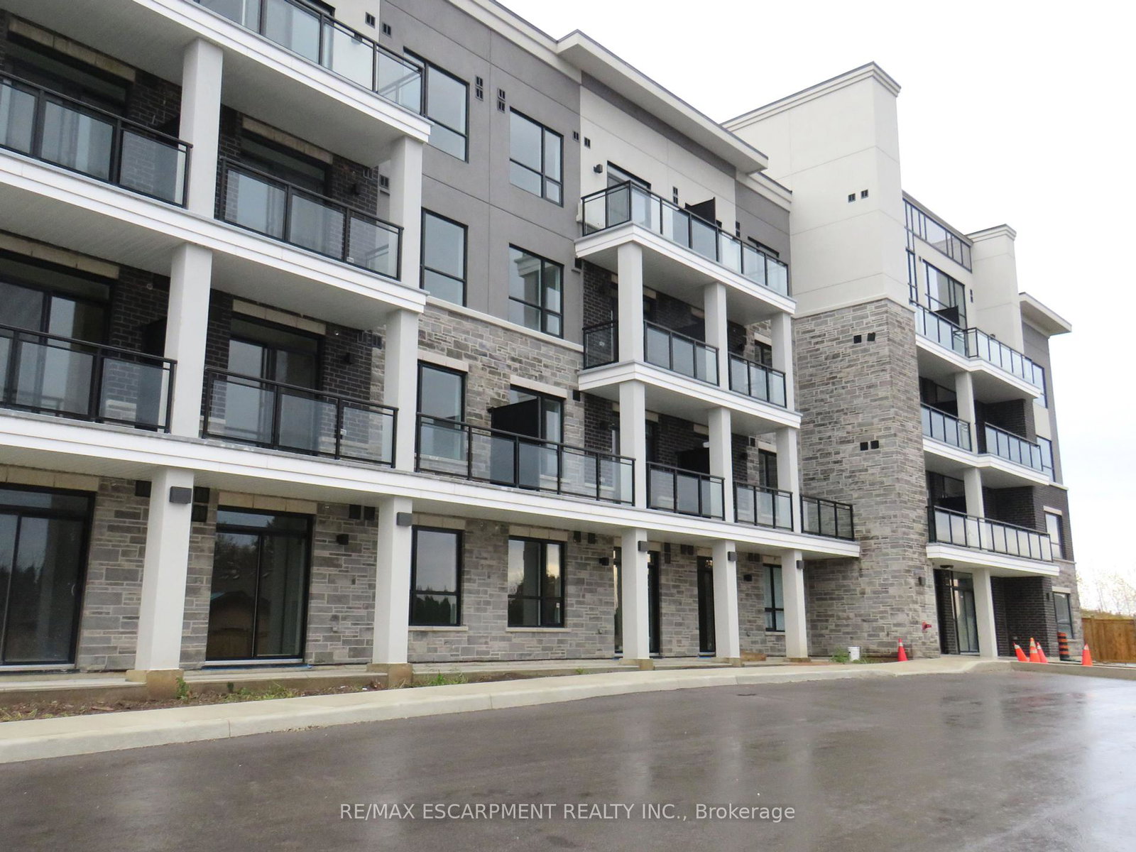 120-springvalley-crescent-hamilton-ontario-x12257023