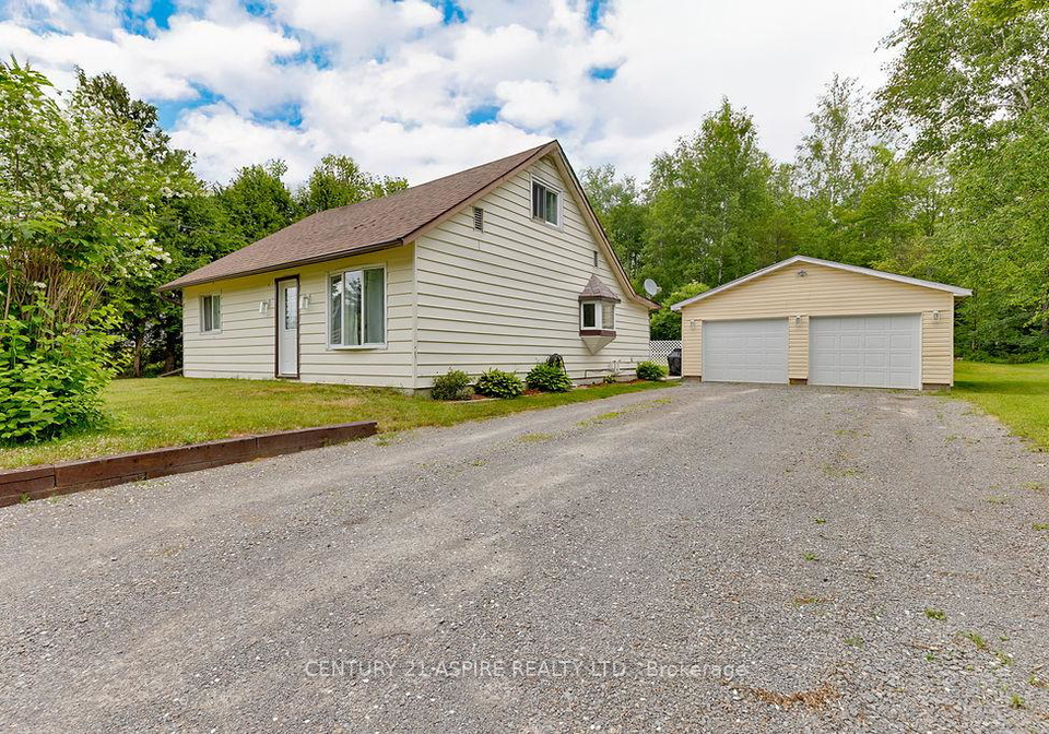 118-hunts-road-laurentian-hills-ontario-x12257147