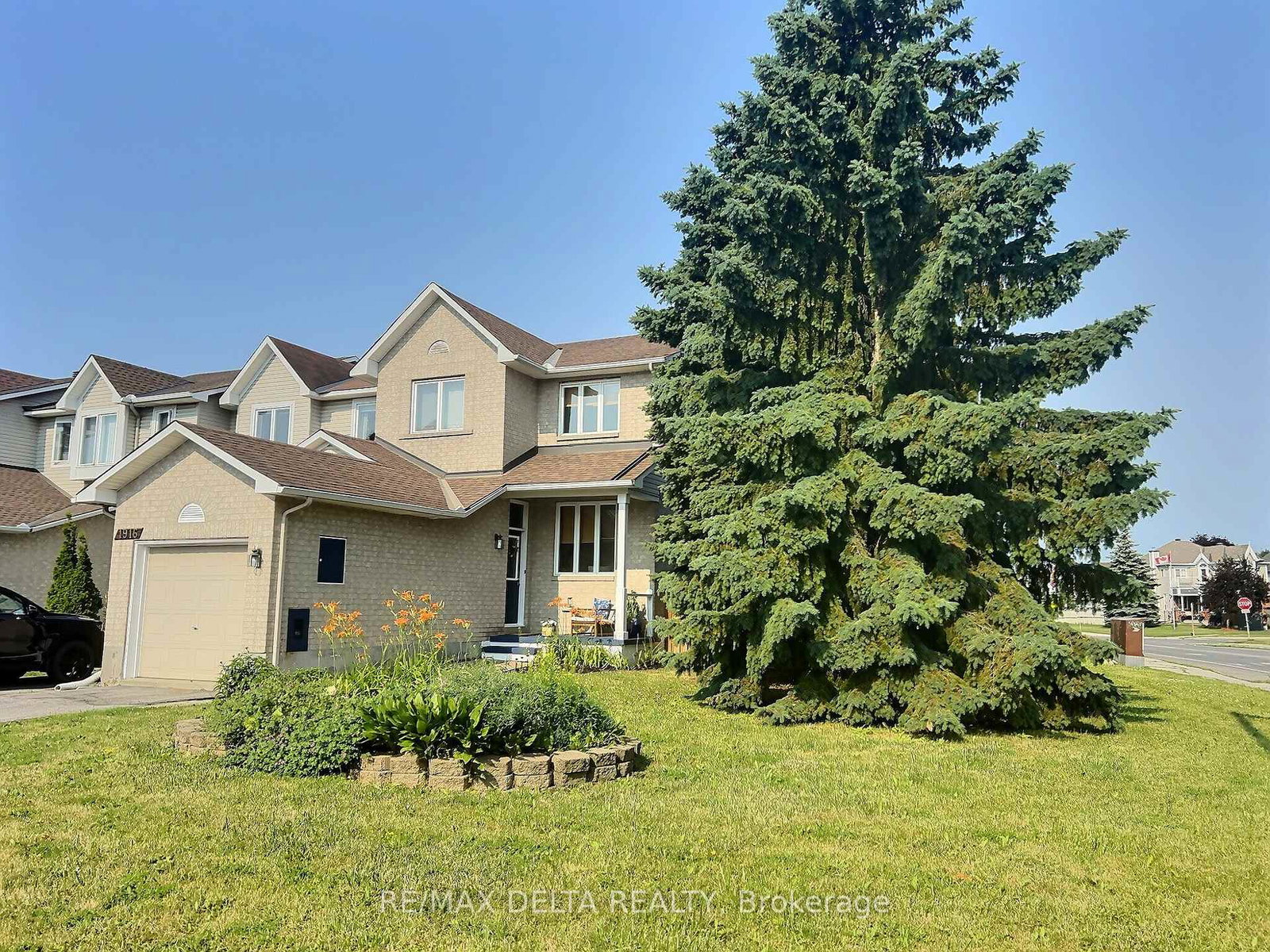 1916-hennessy-crescent-ottawa-ontario-x12257401