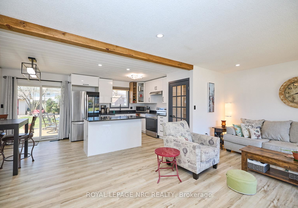 6484-armstrong-drive-niagara-falls-ontario-x12257829