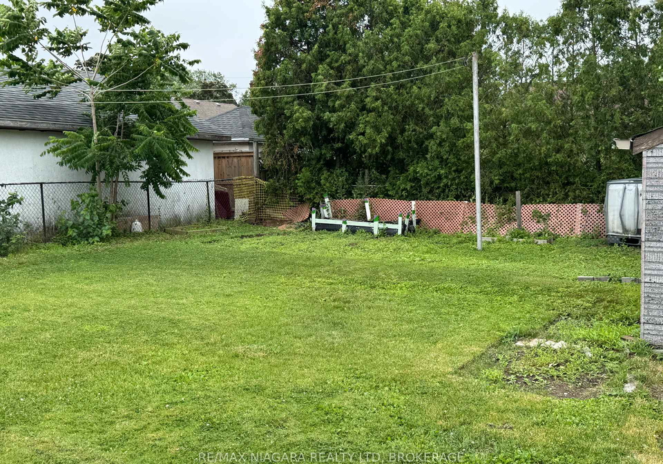 19-laird-drive-st-catharines-ontario-x12257996