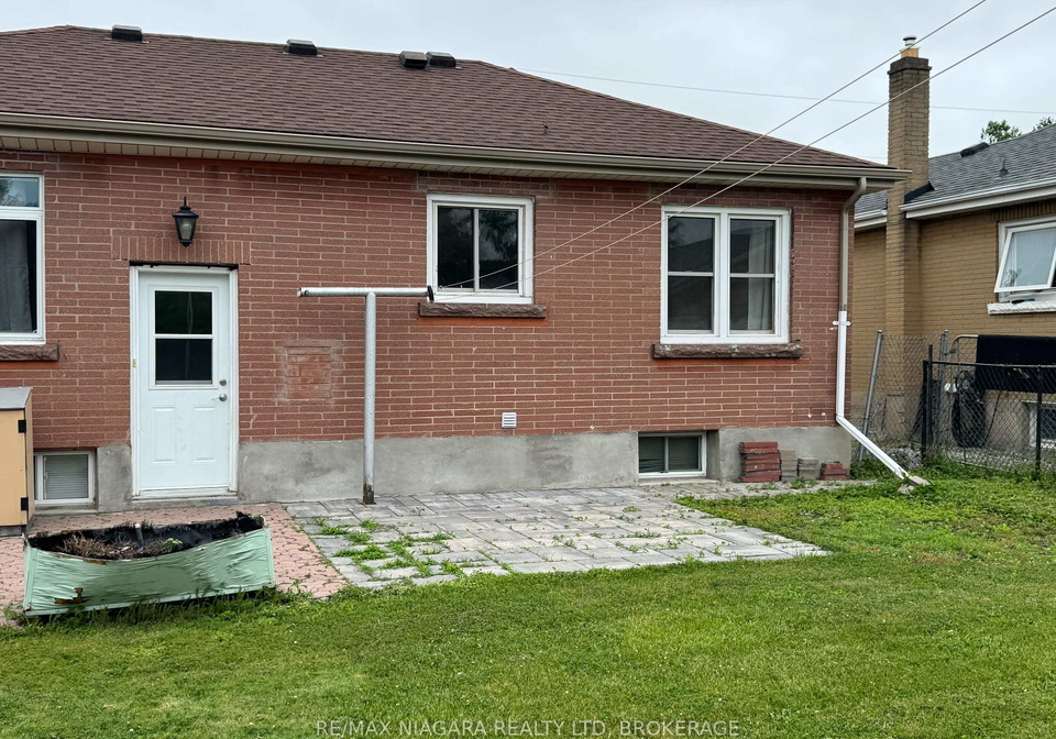 19-laird-drive-st-catharines-ontario-x12257996