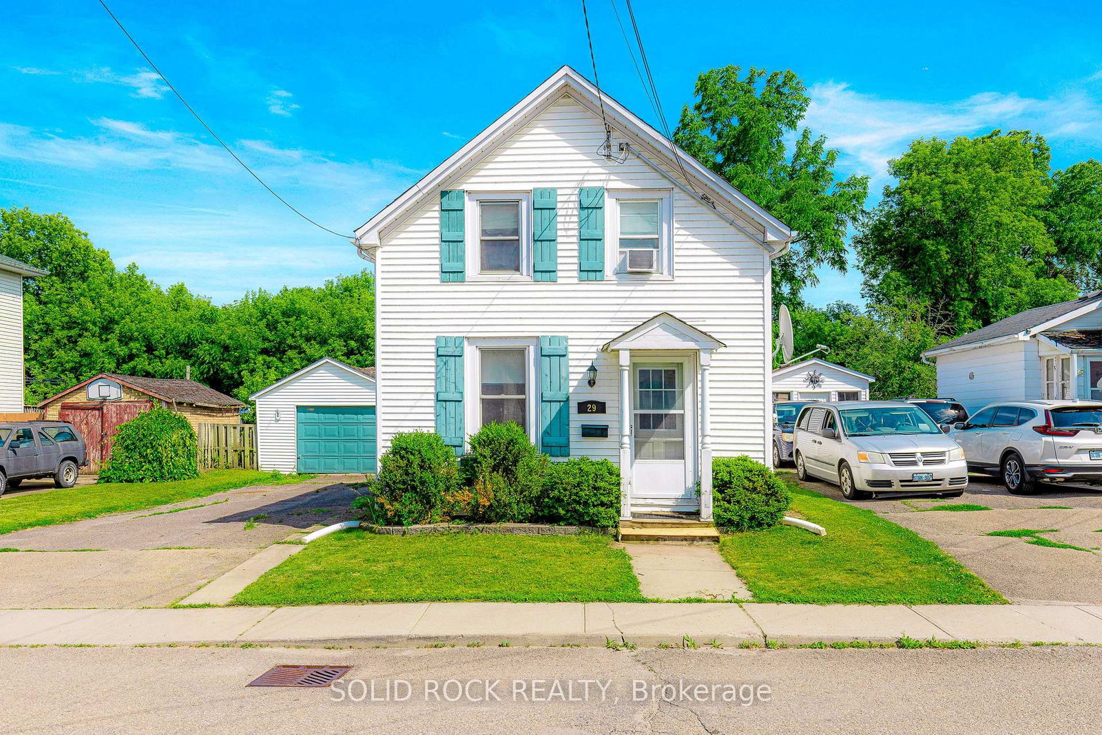 29-edgewood-avenue-brockville-ontario-x12258035
