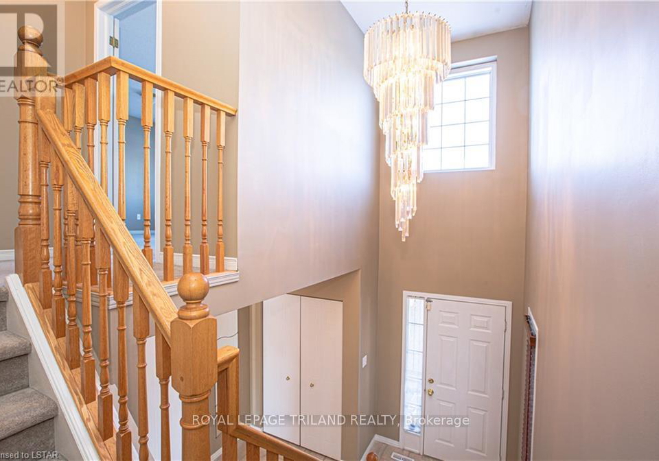 905-redoak-avenue-london-north-ontario-x12258053
