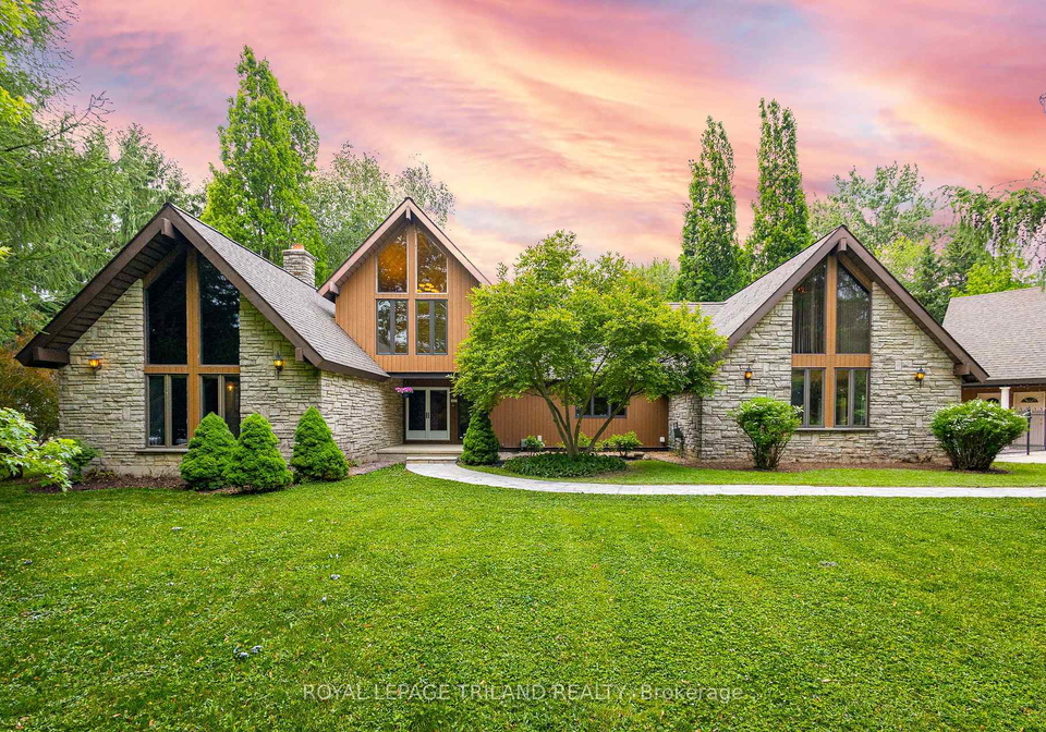 3812-bannerd-drive-perth-south-ontario-x12258102