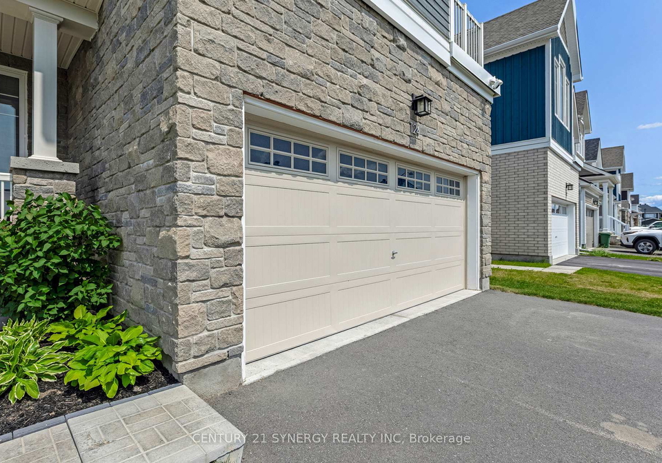 124-equitation-circle-ottawa-ontario-x12258388