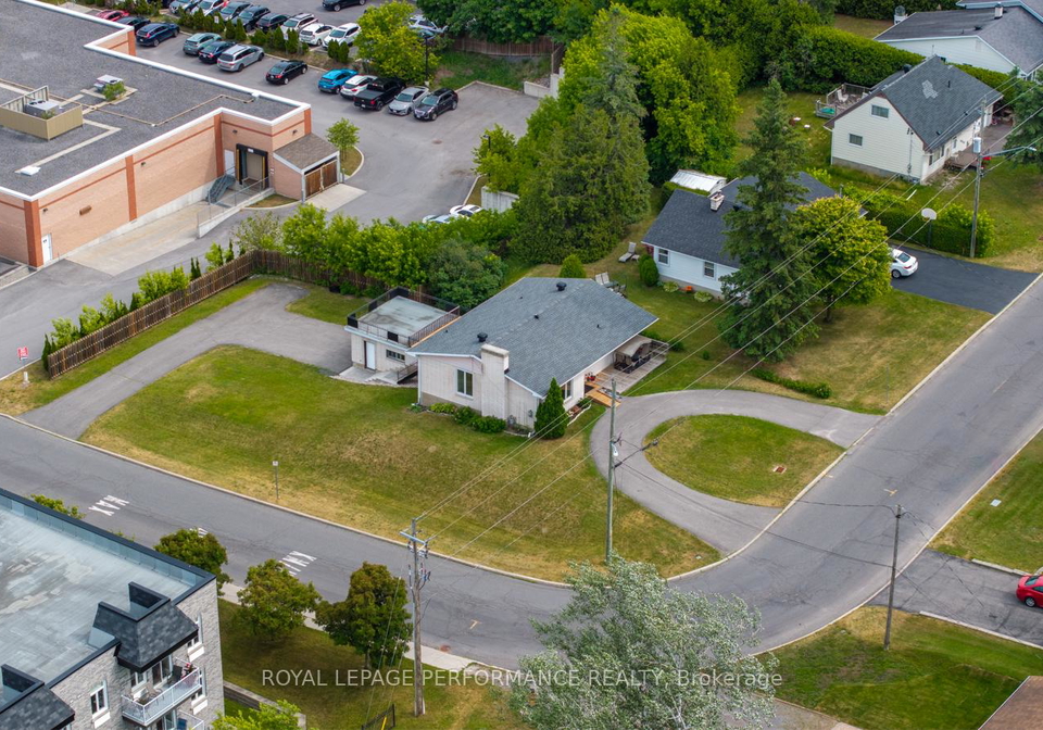 6831-edgar-brault-street-ottawa-ontario-x12258404