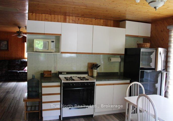 21-rufus-road-algoma-remote-area-ontario-x12258418