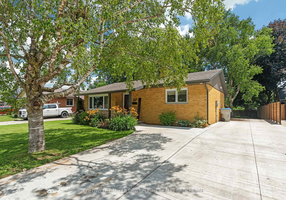 147-sanders-street-e-south-huron-ontario-x12258732