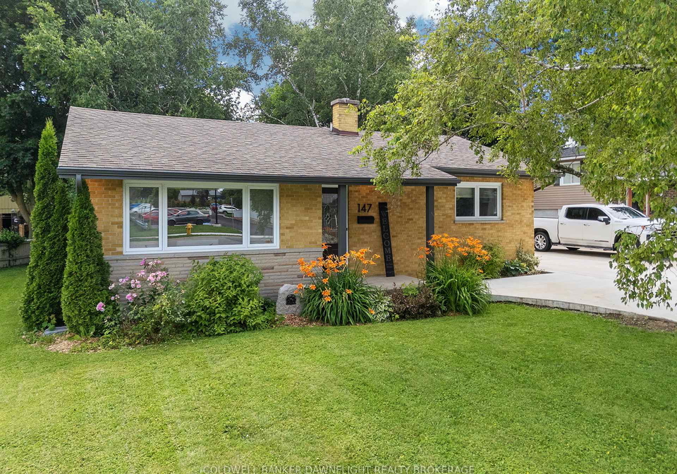 147-sanders-street-e-south-huron-ontario-x12258732