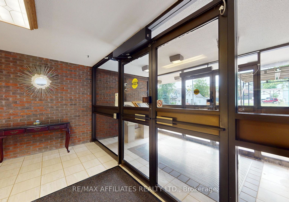 55-water-street-e-brockville-ontario-x12258773