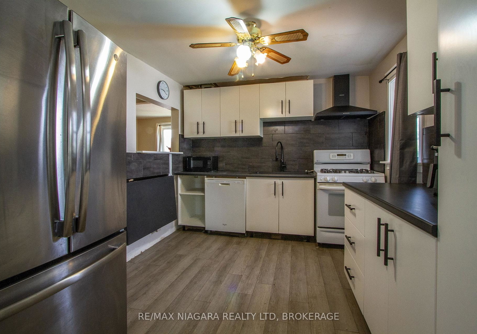8-kirk-street-st-catharines-ontario-x12258786