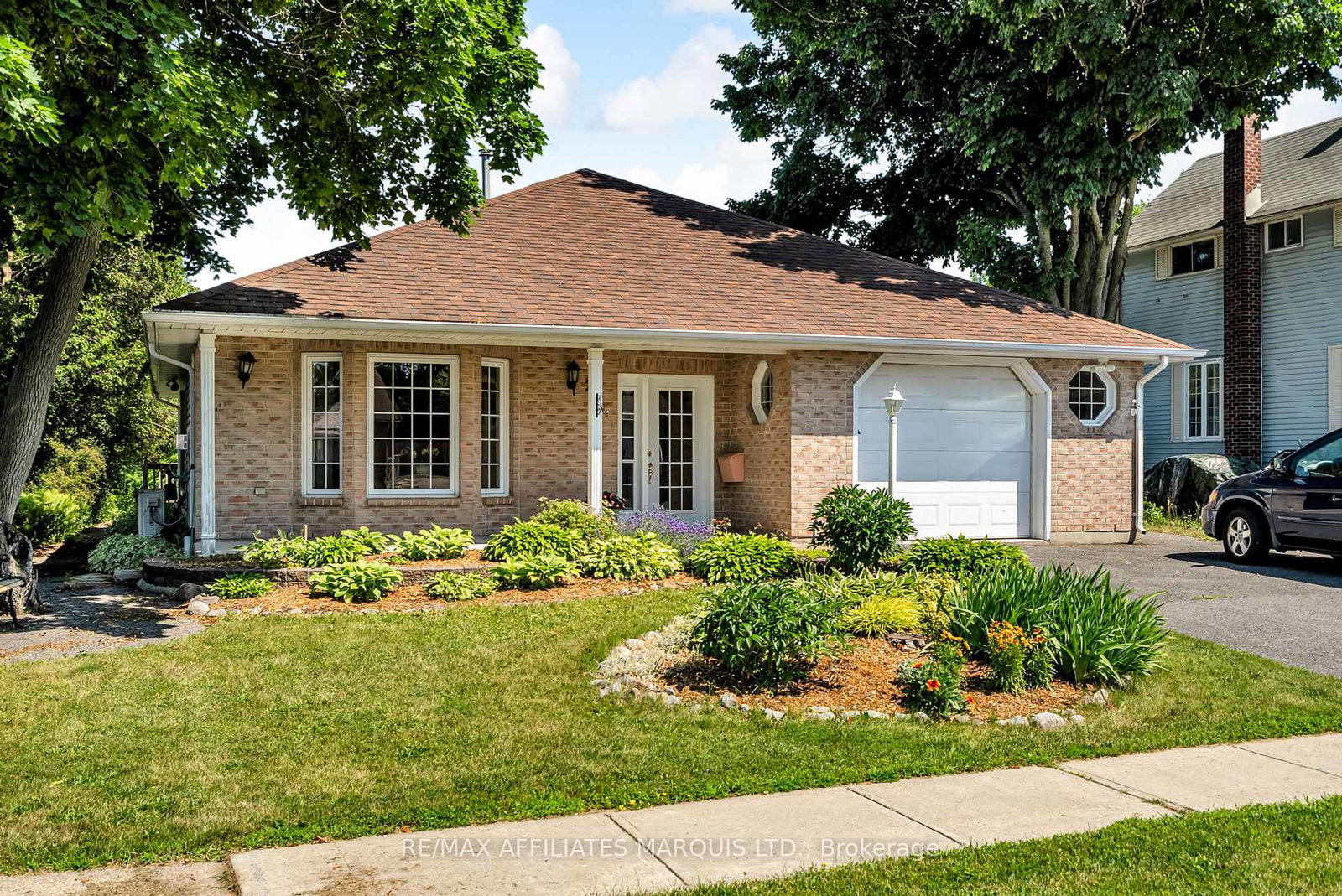 24-saunders-avenue-south-stormont-ontario-x12258865