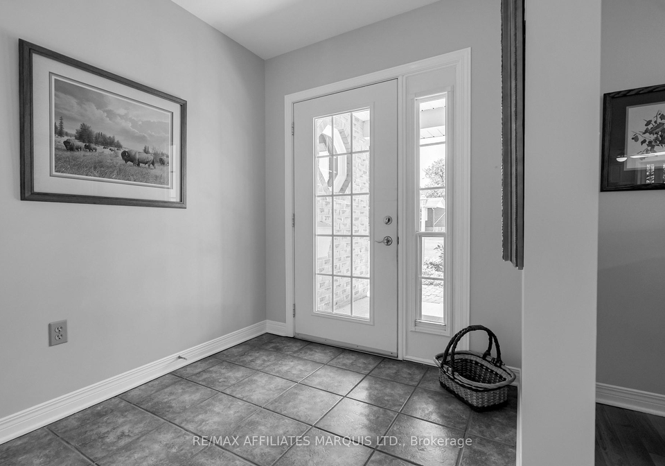 24-saunders-avenue-south-stormont-ontario-x12258865