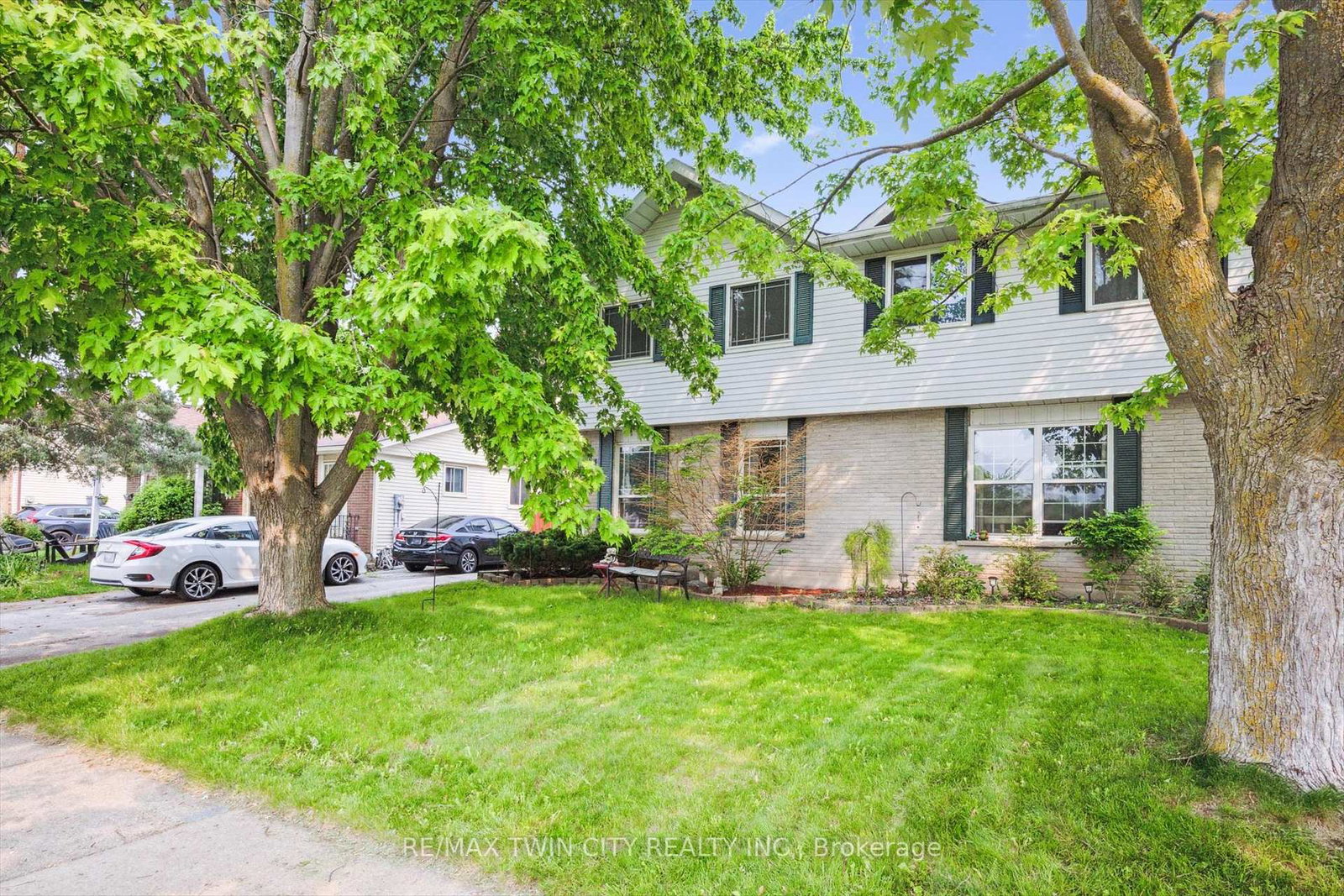 148-northlake-drive-waterloo-ontario-x12259046