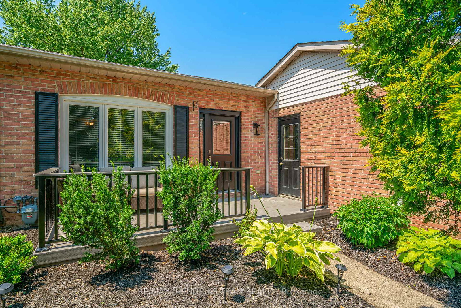 106-stoney-brook-crescent-st-catharines-ontario-x12259089