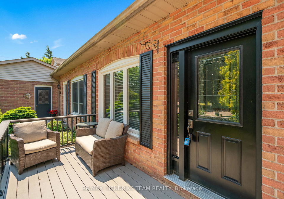 106-stoney-brook-crescent-st-catharines-ontario-x12259089