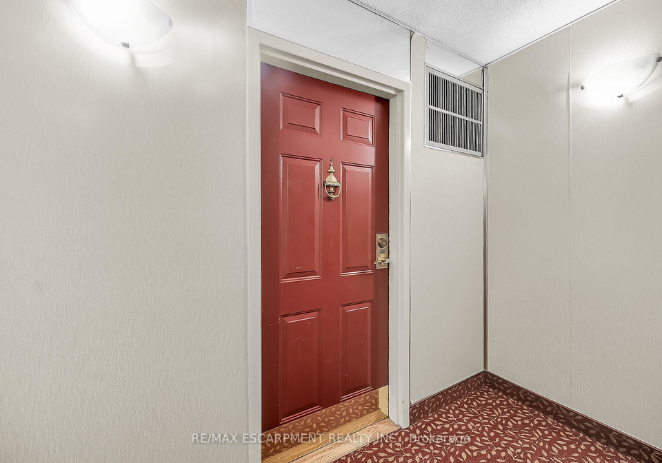 150-wilson-street-w-hamilton-ontario-x12259095