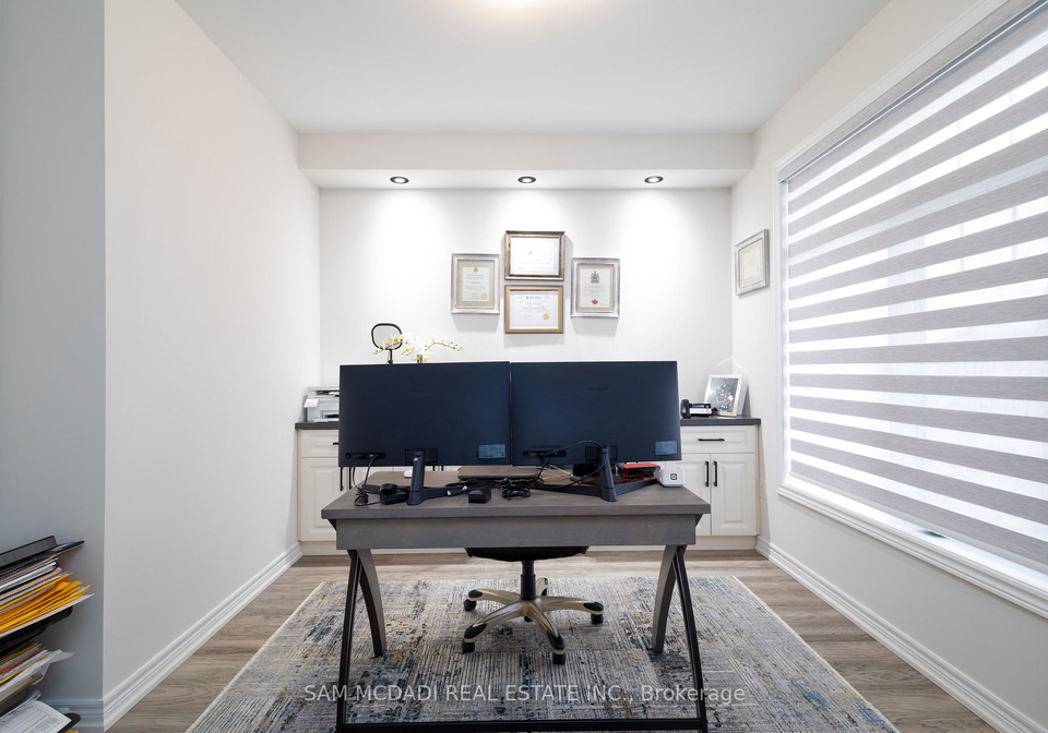 44-harpin-way-e-centre-wellington-ontario-x12259196
