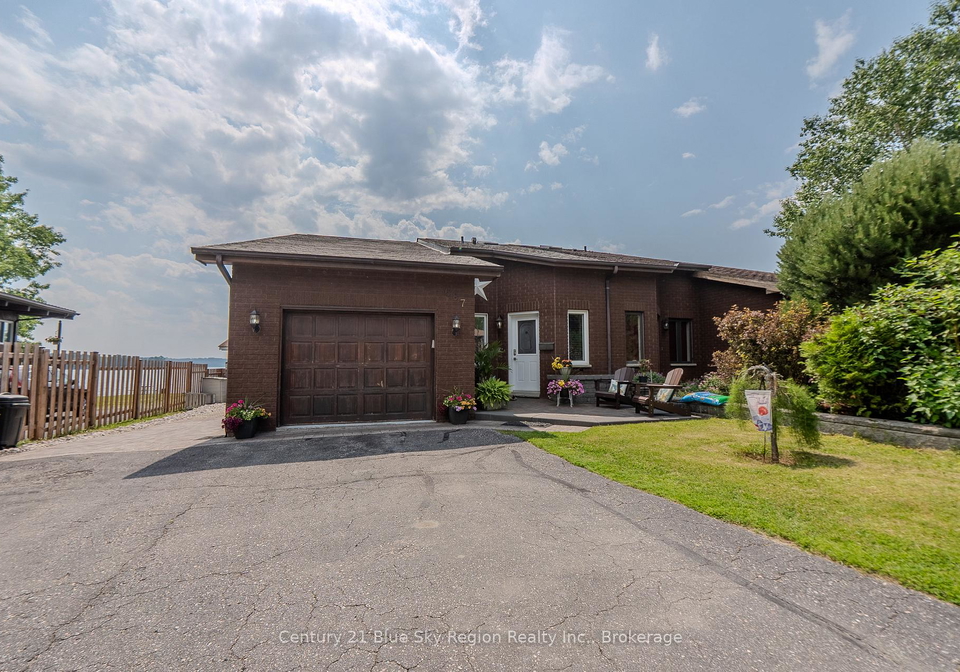 687-main-street-s-callander-ontario-x12259231