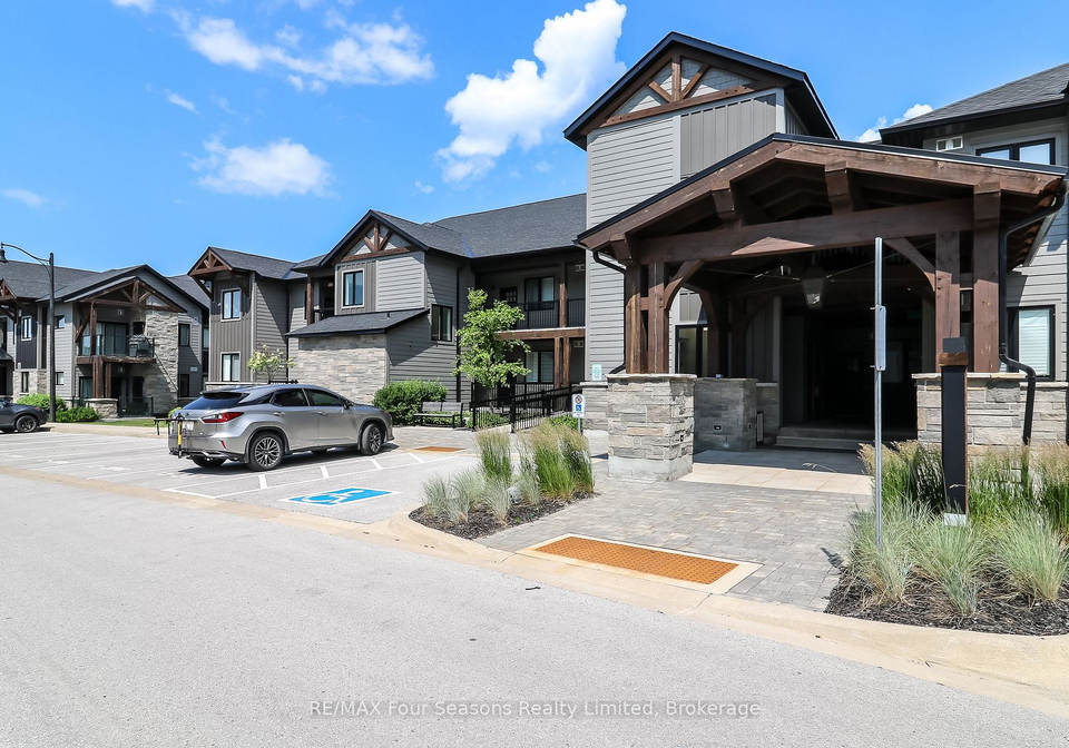 13-beausoleil-lane-blue-mountains-ontario-x12259299