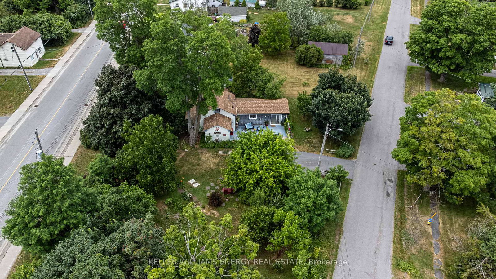 102-county-road-29-prince-edward-county-ontario-x12259397