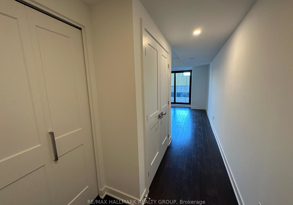 340-queen-street-ottawa-ontario-x12259436
