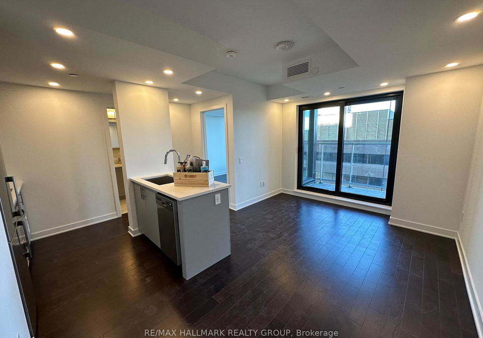 340-queen-street-ottawa-ontario-x12259436