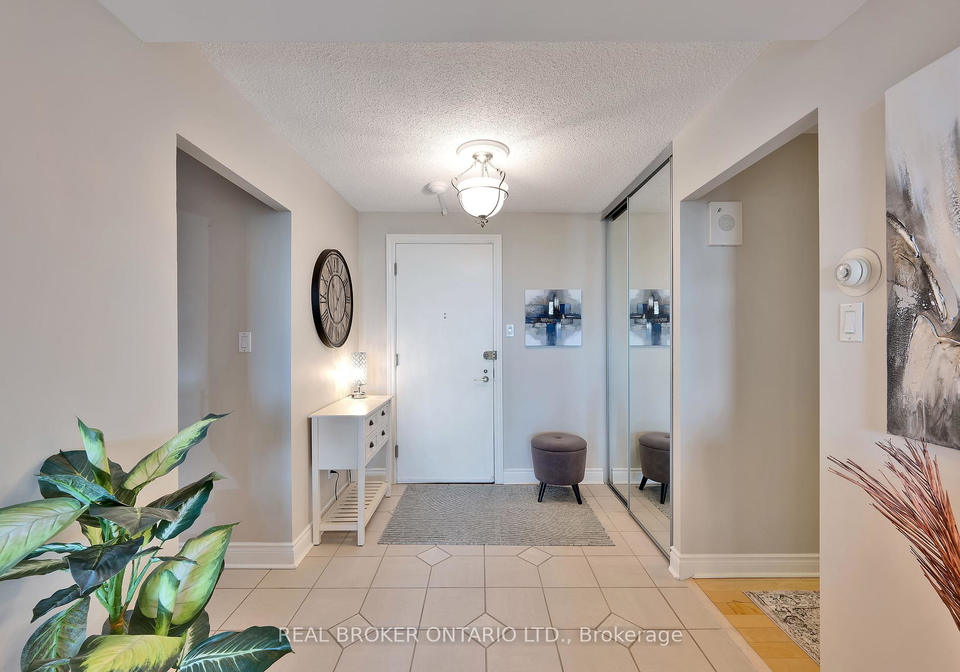 515-st-laurent-boulevard-ottawa-ontario-x12259438