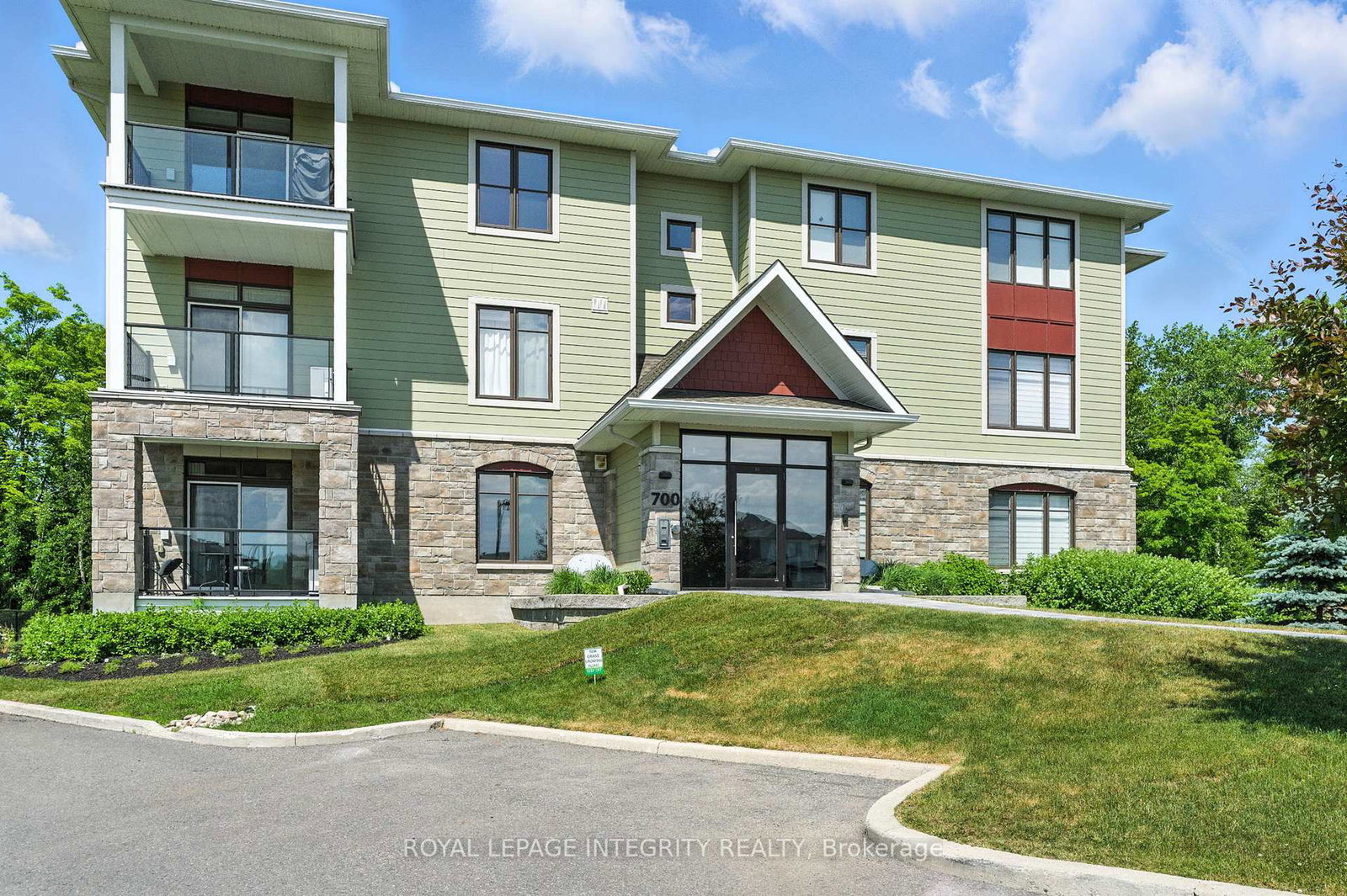 700-du-rivage-street-clarence-rockland-ontario-x12259463
