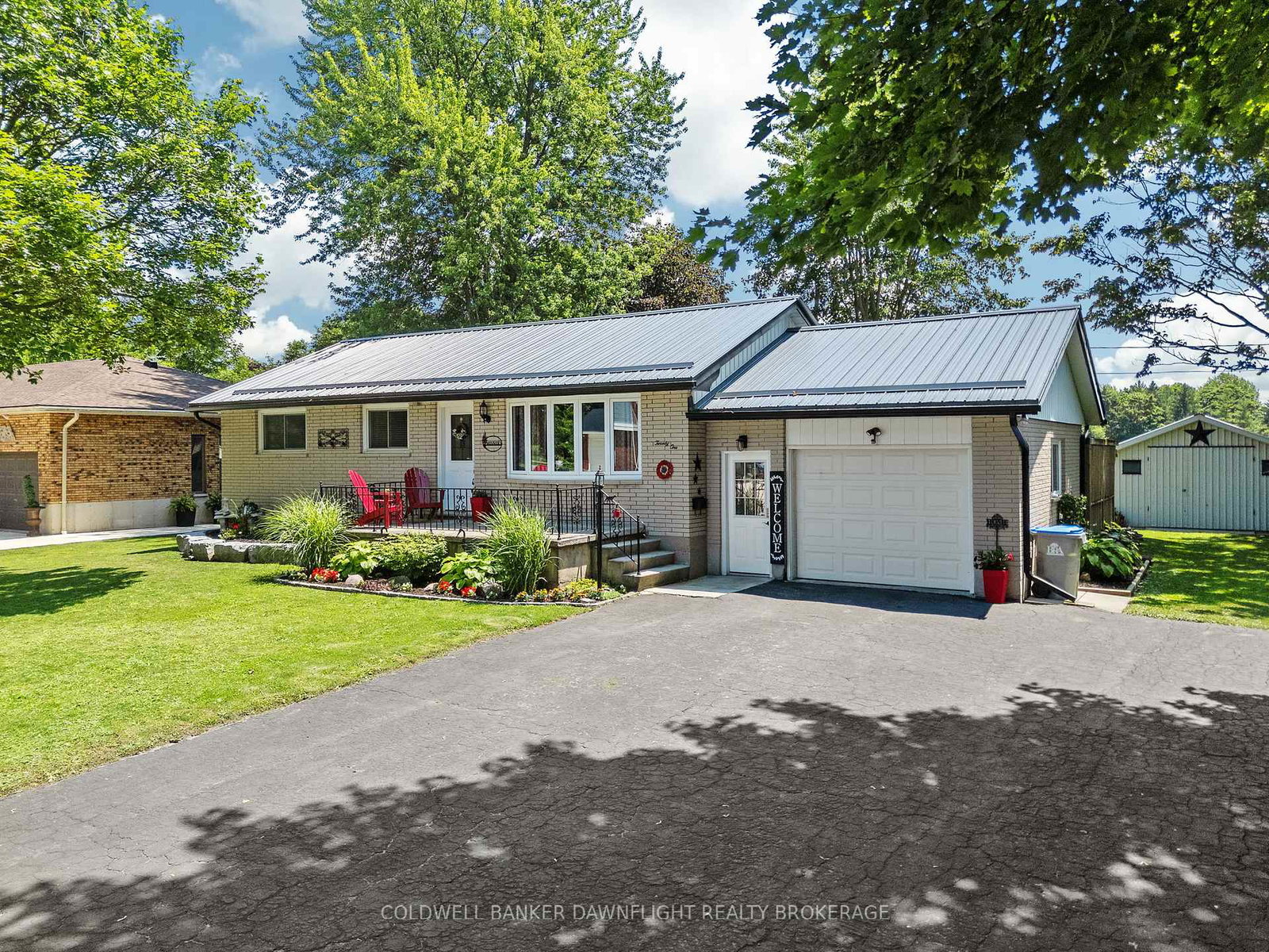 21-york-crescent-bluewater-ontario-x12259541