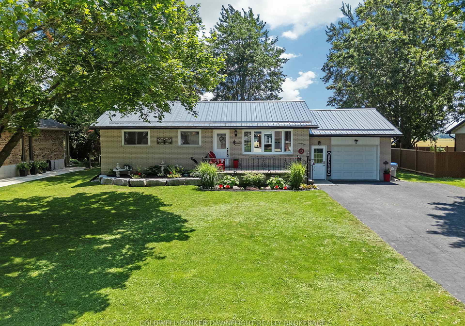 21-york-crescent-bluewater-ontario-x12259541