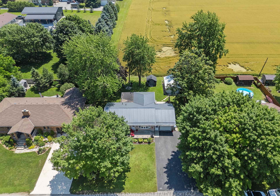 21-york-crescent-bluewater-ontario-x12259541