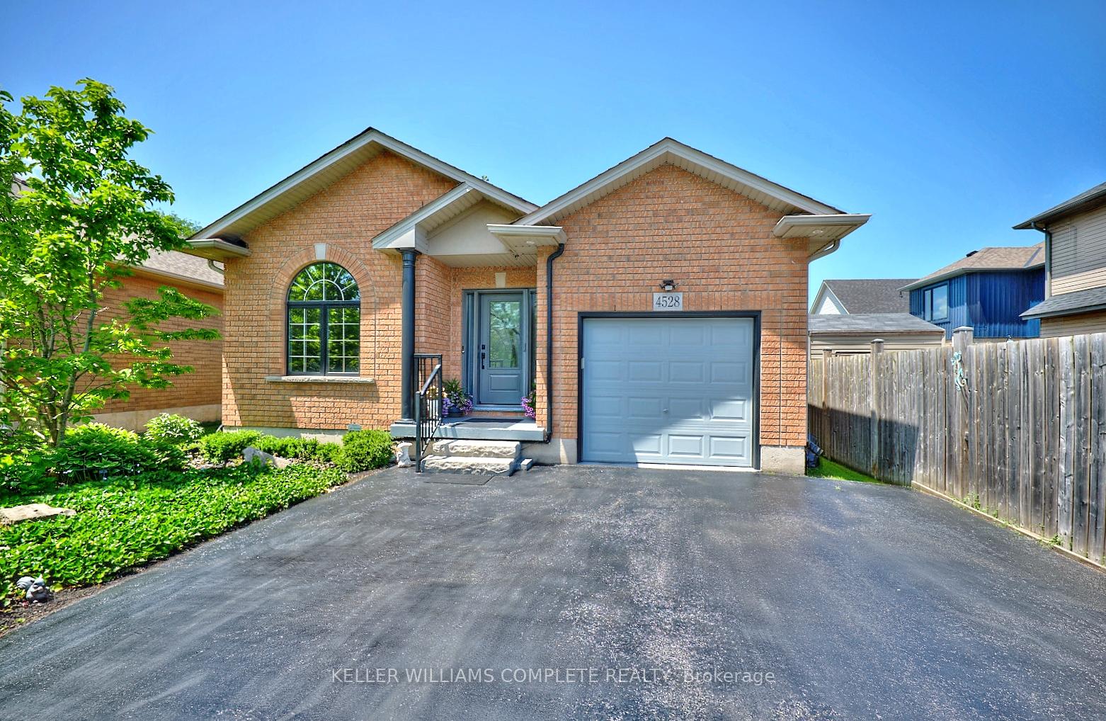 4528-frances-crescent-lincoln-ontario-x12259592