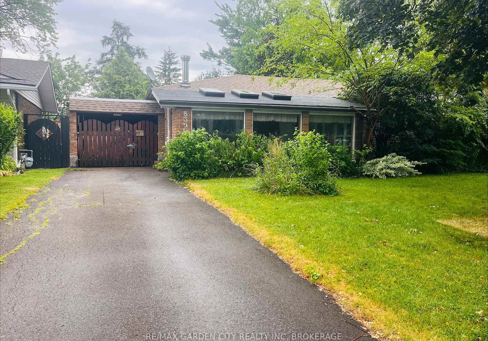 8390-breadner-crescent-niagara-falls-ontario-x12259612