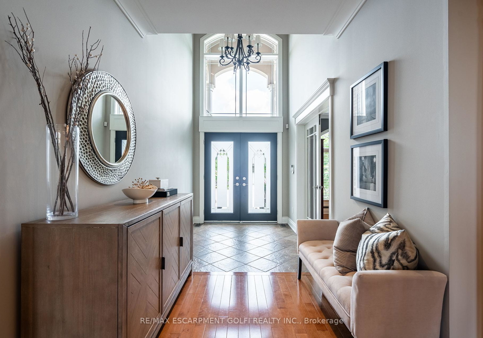 44-parkmanor-drive-hamilton-ontario-x12259657