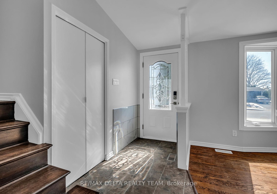 239-tompkins-avenue-ottawa-ontario-x12259695