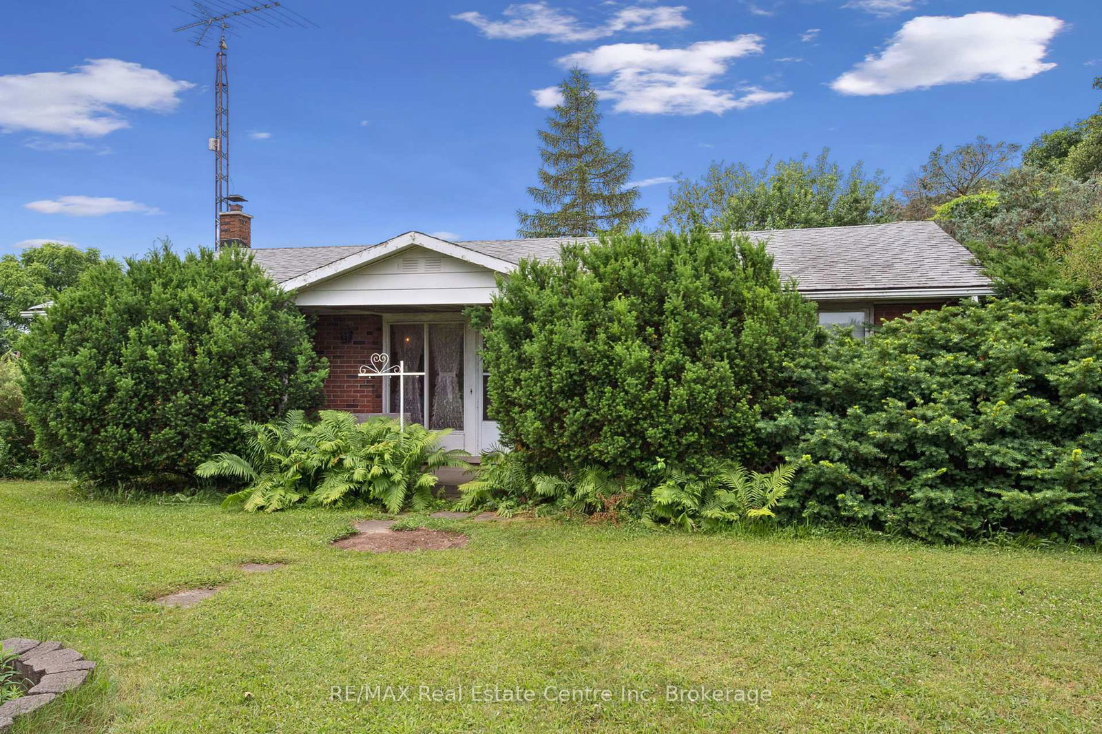5092-wellington-29-road-guelpheramosa-ontario-x12259746