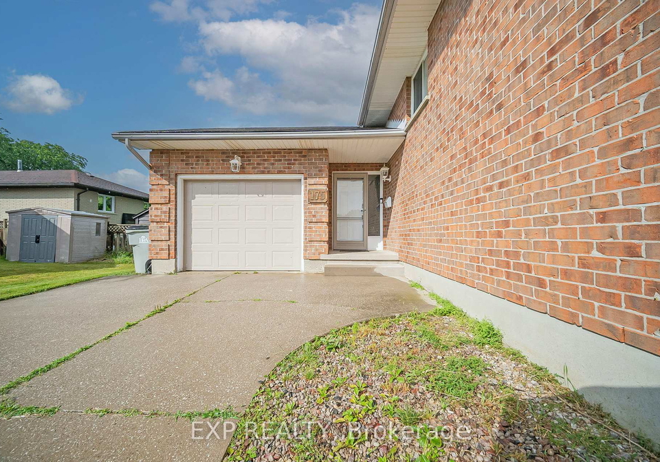 175-southfield-drive-strathroy-caradoc-ontario-x12259785