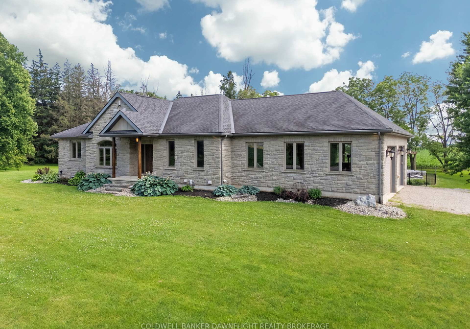 6407-whalen-line-lucan-biddulph-ontario-x12259904