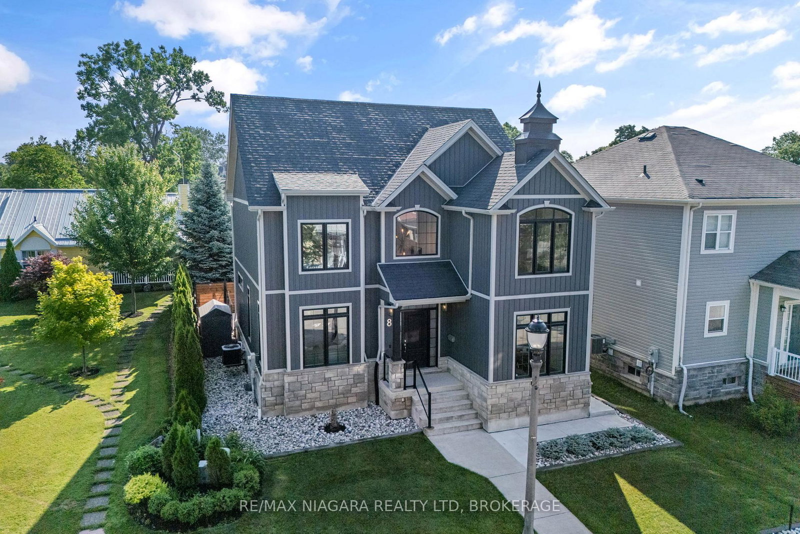 8-lakebreeze-court-fort-erie-ontario-x12259946