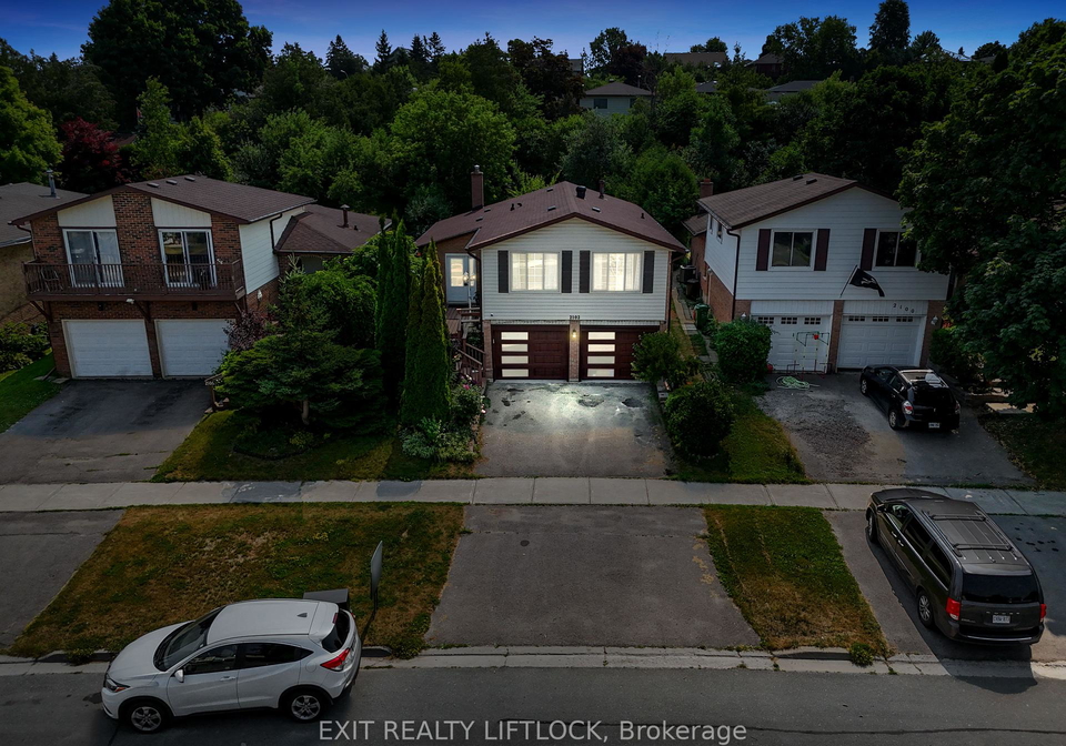2102-walker-avenue-peterborough-east-ontario-x12259976