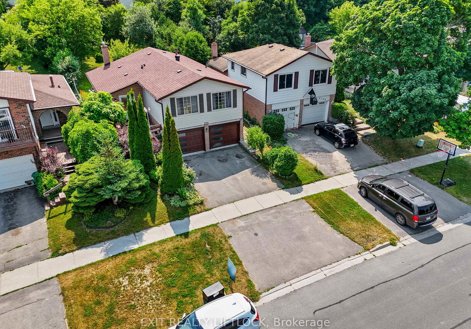 2102-walker-avenue-peterborough-east-ontario-x12259976