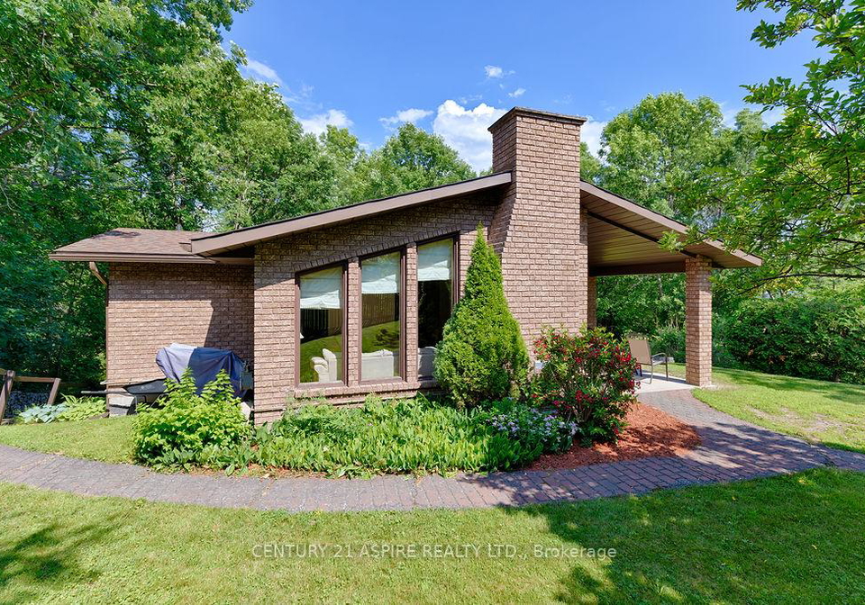 551-whispering-pines-crescent-laurentian-valley-ontario-x12260003
