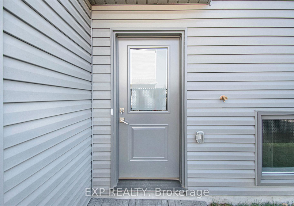 1206-ste-marie-street-russell-ontario-x12260203