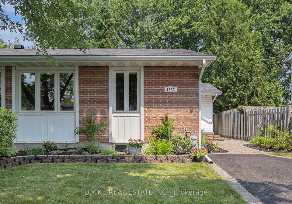1382-leigh-crescent-ottawa-ontario-x12260329