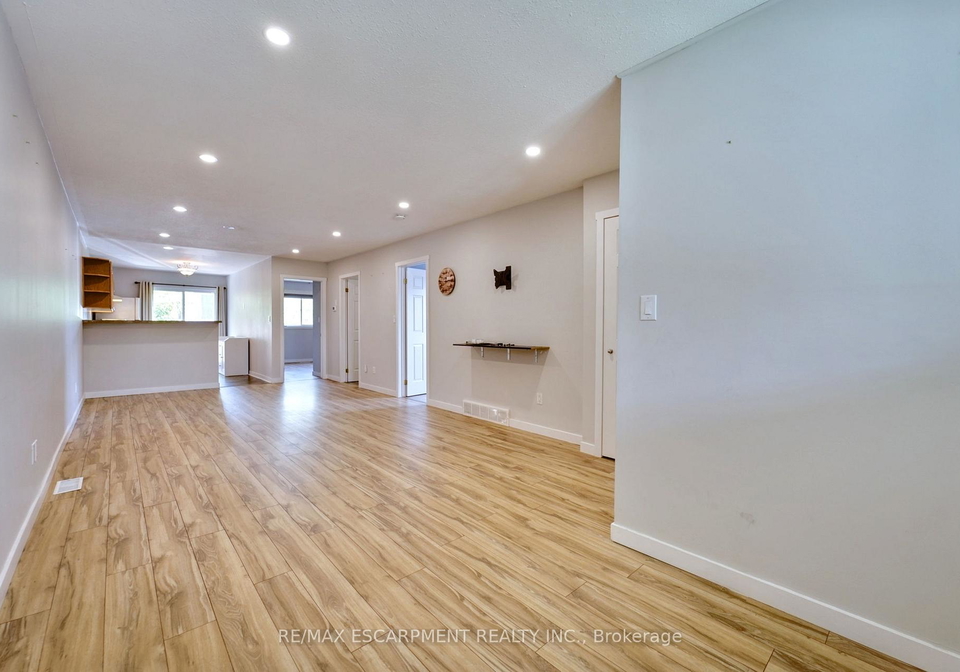 30-josephine-street-st-catharines-ontario-x12260490