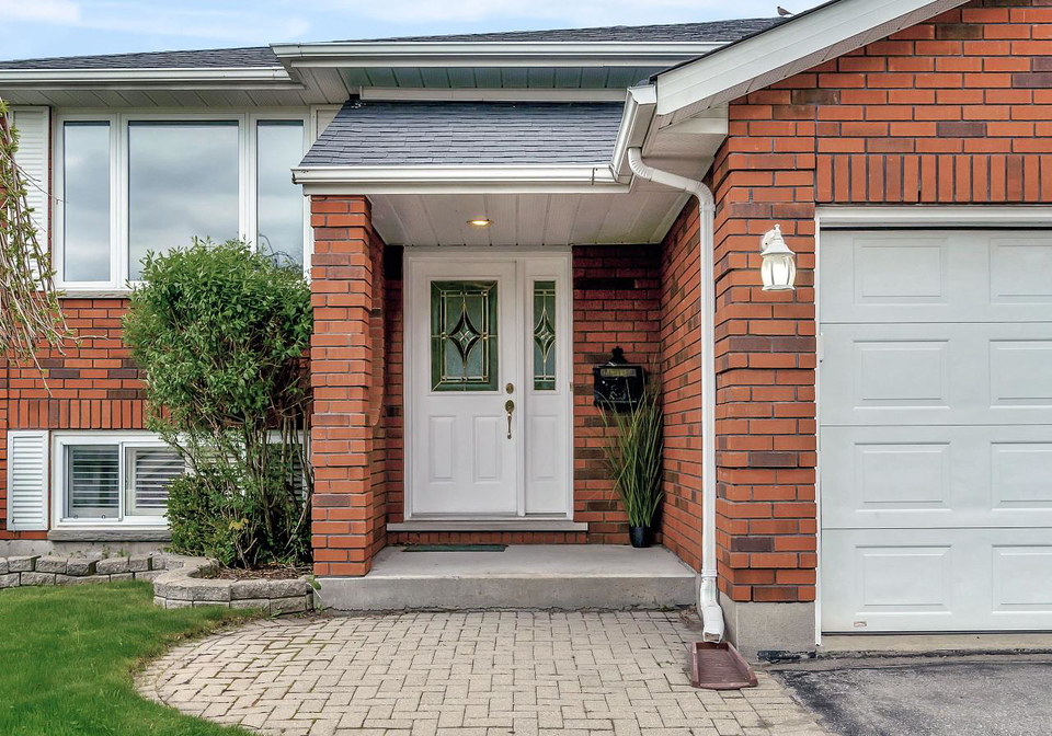 44-bleeker-avenue-quinte-west-ontario-x12260591