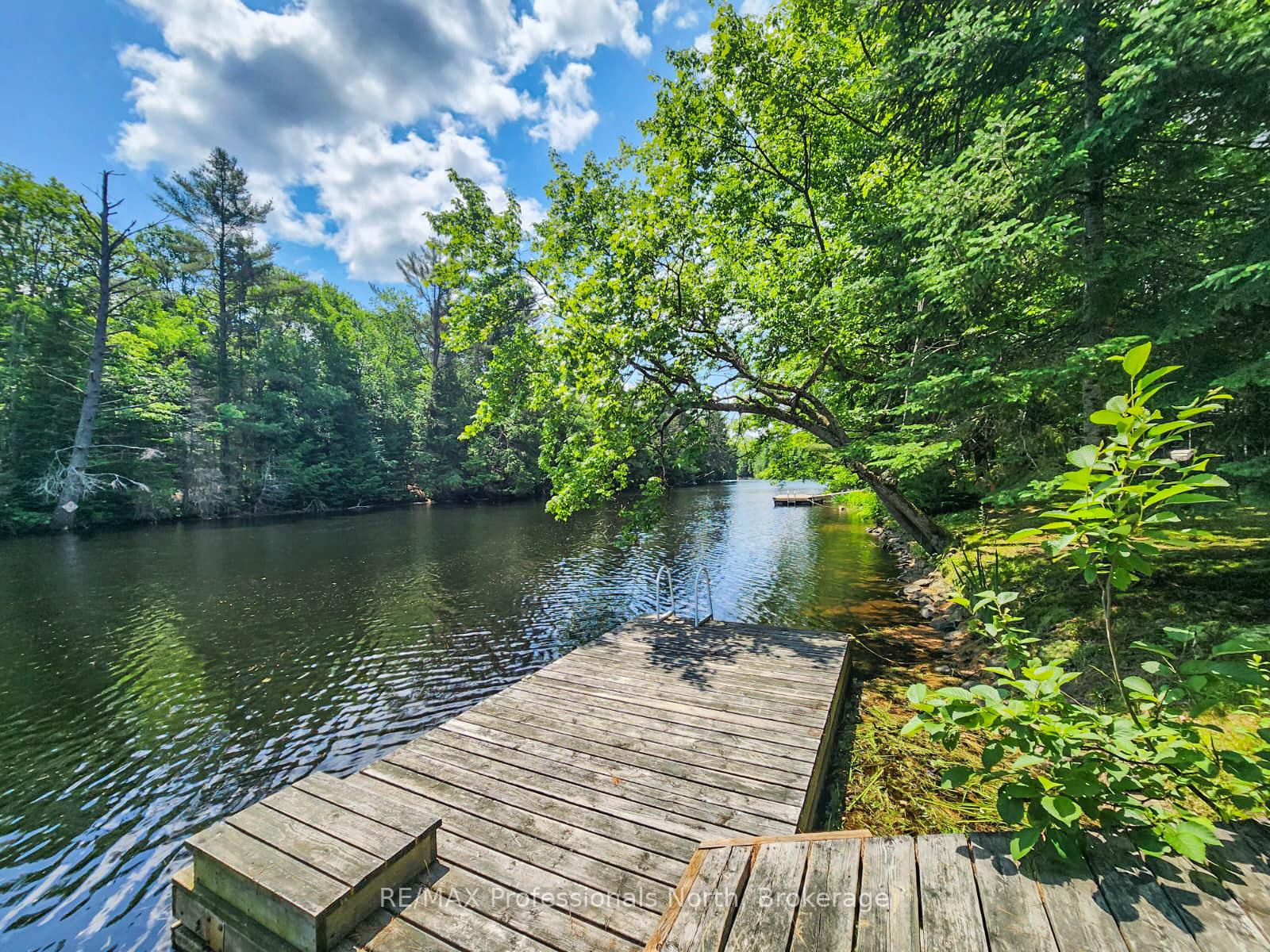 1068-holiday-park-drive-bracebridge-ontario-x12260643