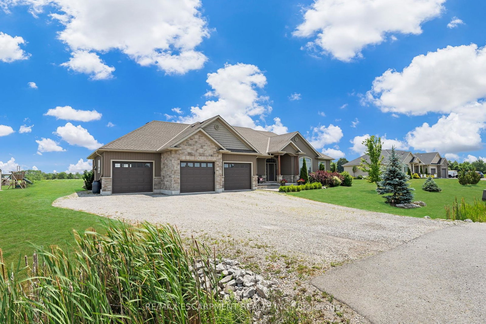 5-silverthorne-court-haldimand-ontario-x12261050